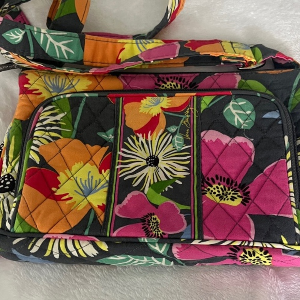 Vera Bradley “Jassy Blooms” Multicolor Floral Quilted Crossbody Bag!